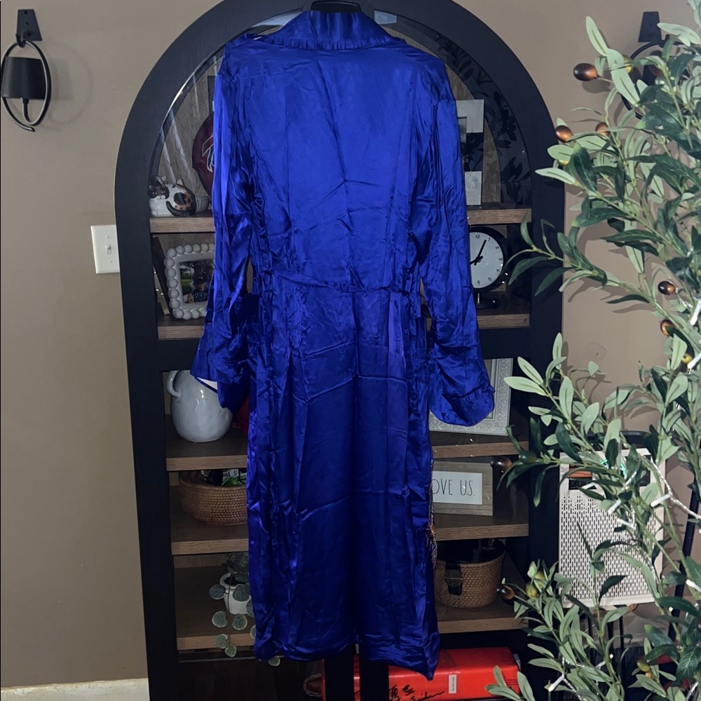 Vintage Embroidered Robe STUNNING - Picture 7 of 17